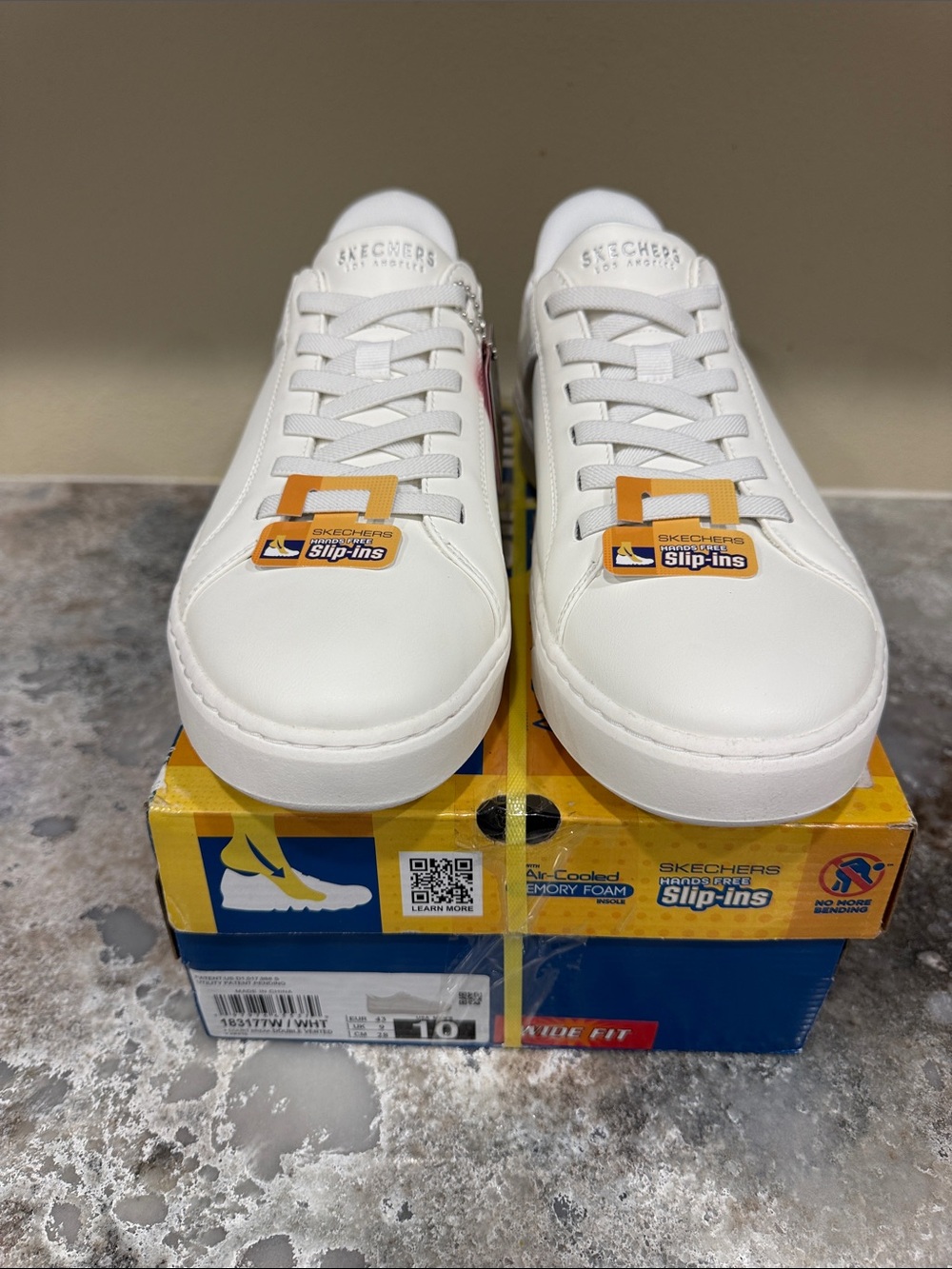 Skechers Men’s White Low-Top Lace-Up Sneakers